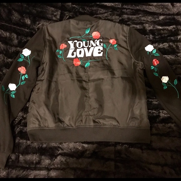 🌹 Young Love Rose Embroidered Black Bomber Jacket - Picture 1 of 5