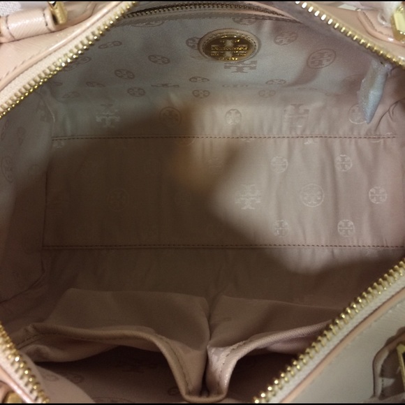 NEW Tory Burch Robinson Middy Blush Beige Saffiano Leather Satchel/Crossbody Bag - Picture 8 of 9