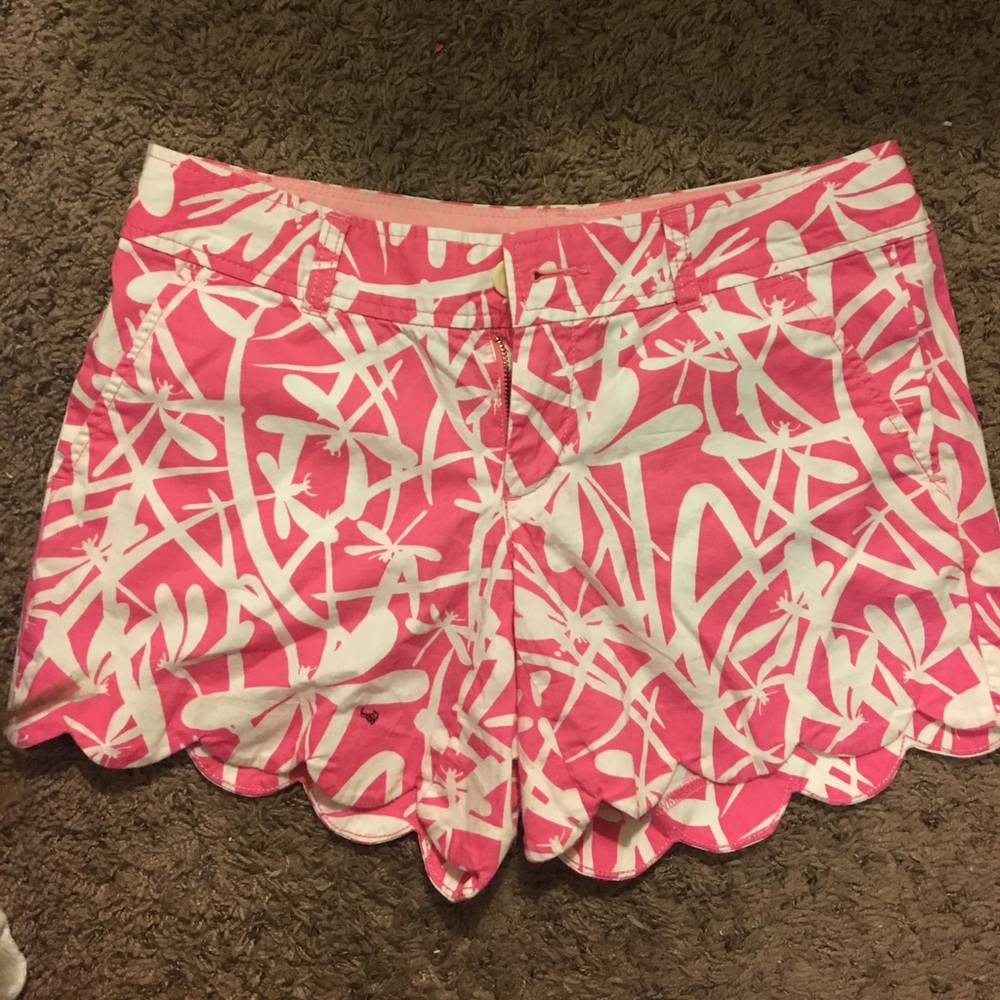 Lilly Pulitzer Dragonfly scalloped shorts size 2