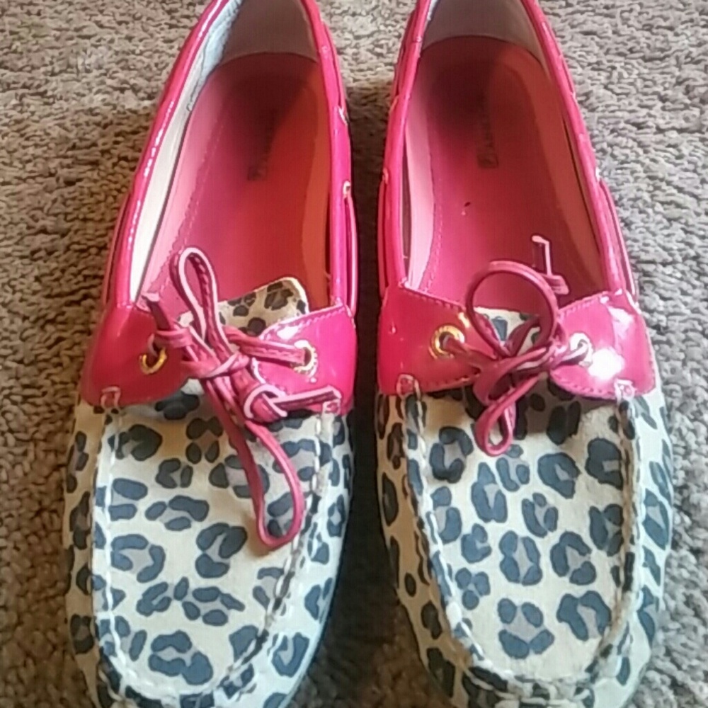Cheetah print sperrys
