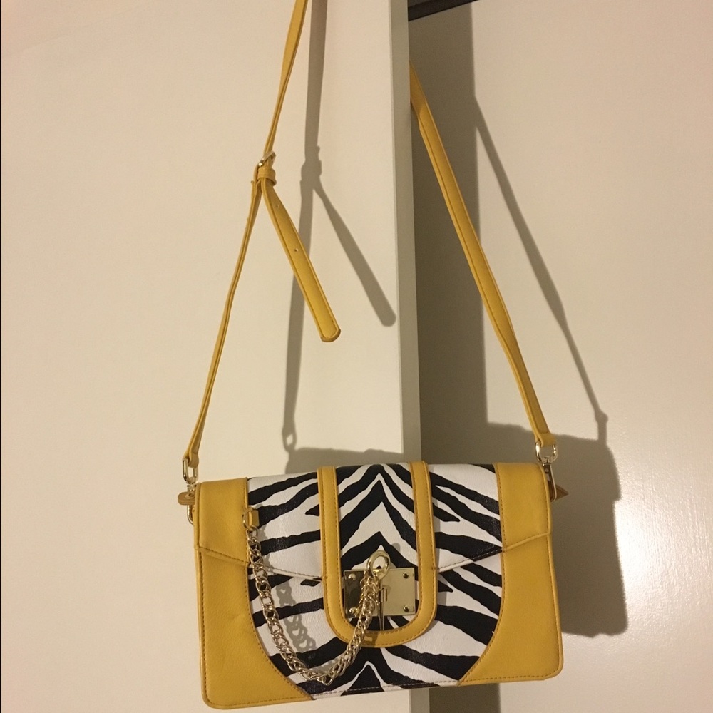 Brand new Jessica Simpson clutch