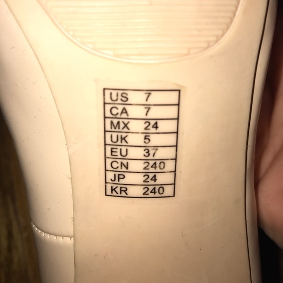 Forever 21 nude pumps - Picture 3 of 3