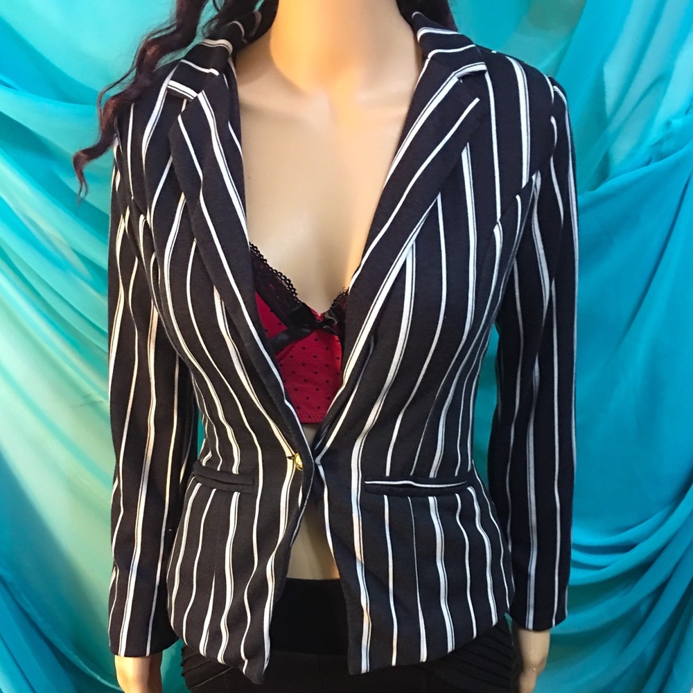 🖤 Black and White Striped Women's Blazer