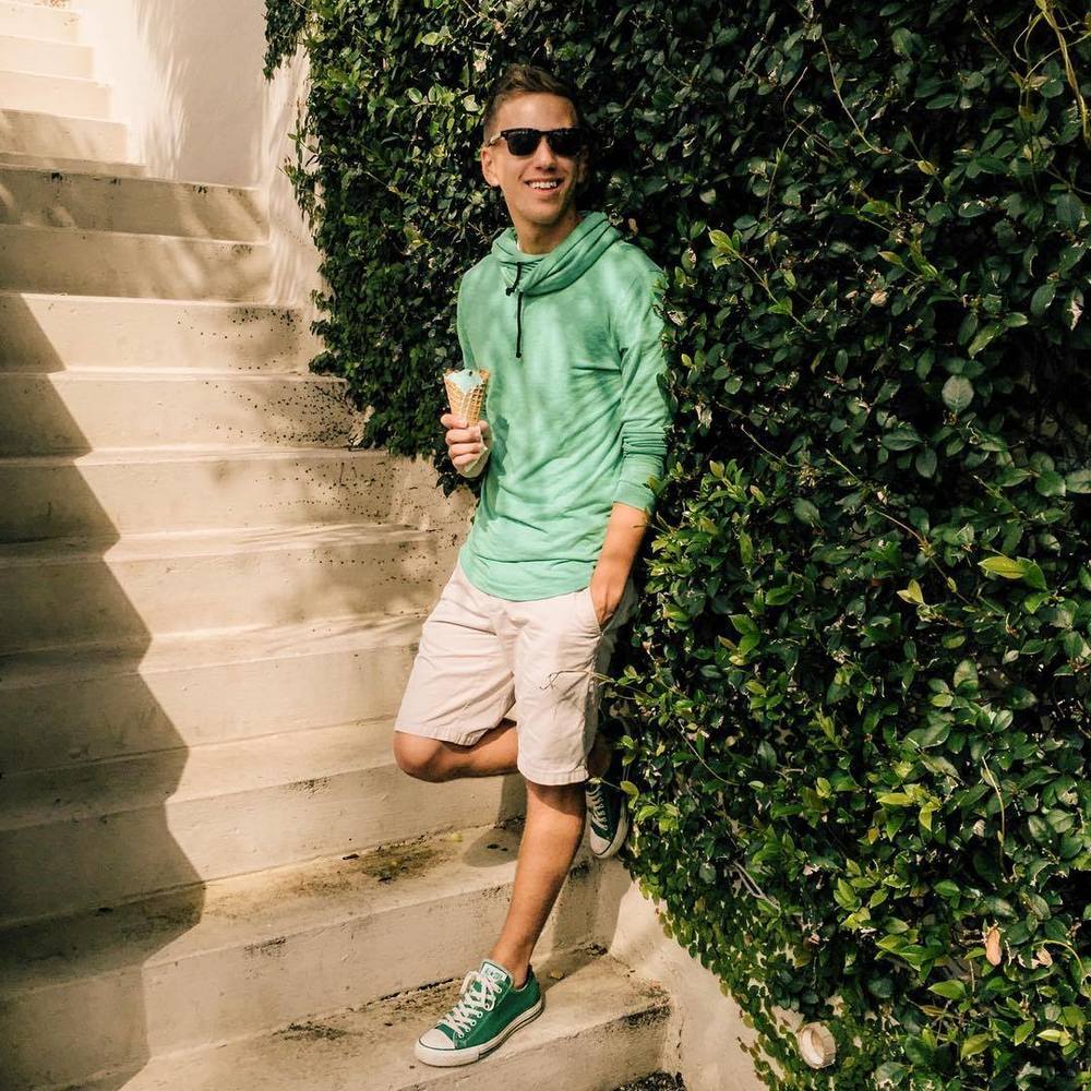 Meet your Posher, Cody