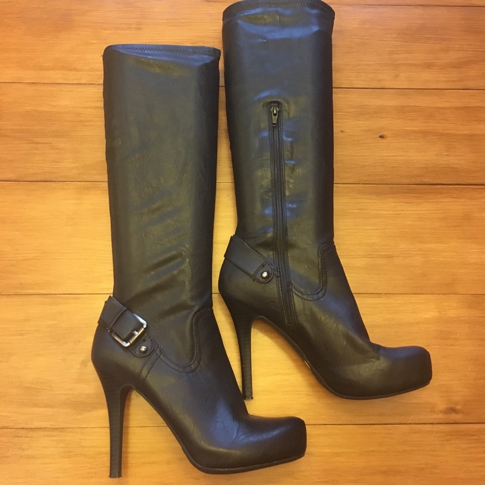 BCBGeneration Black Leather Boots