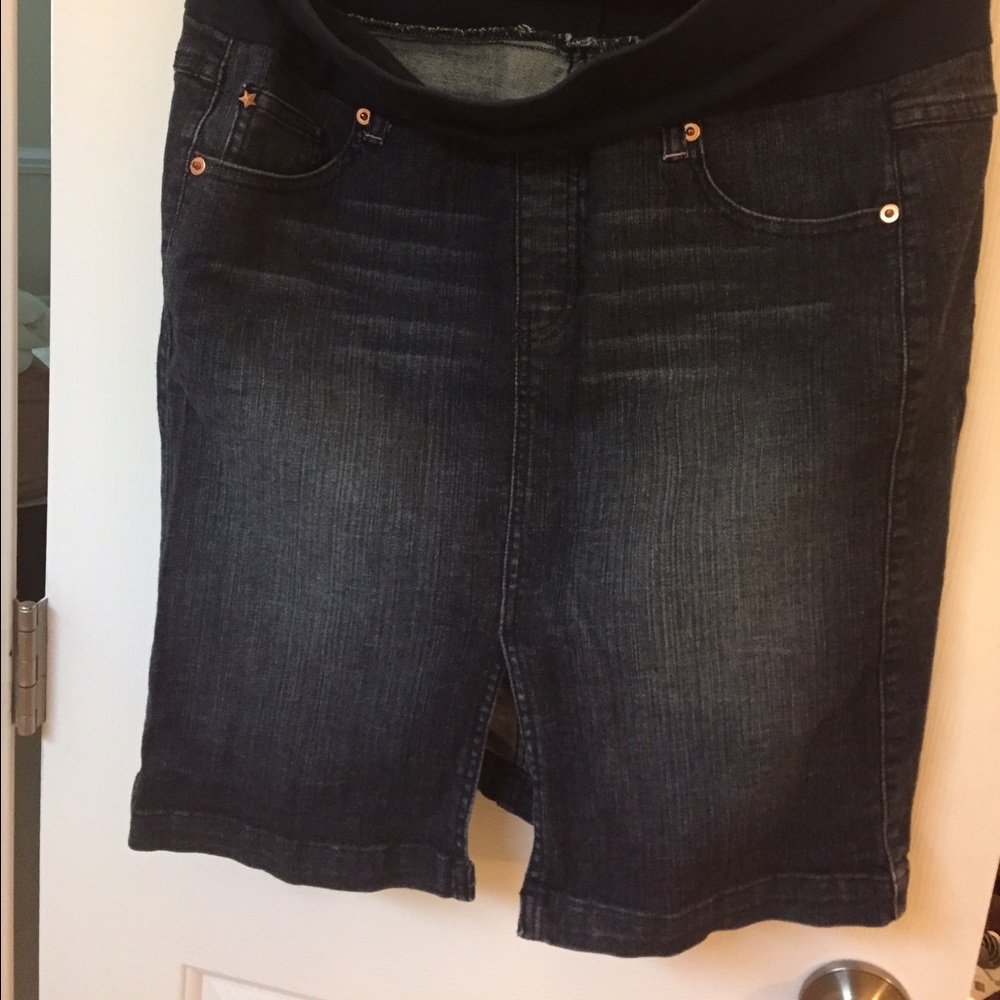 Skirt - Picture 3 of 3