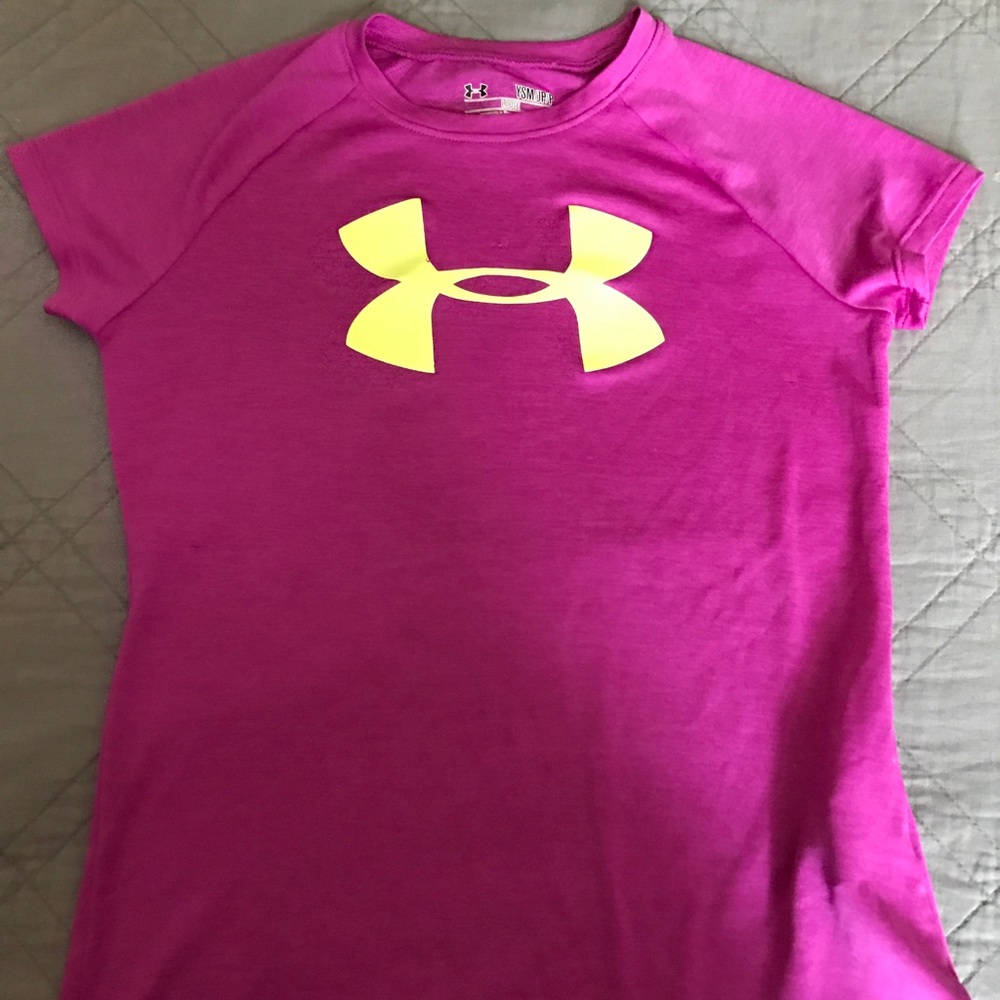 Under Armour tee