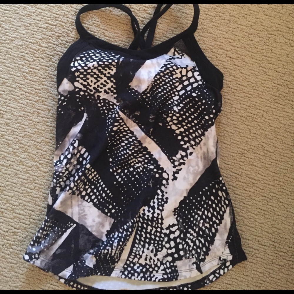 Lululemon tank