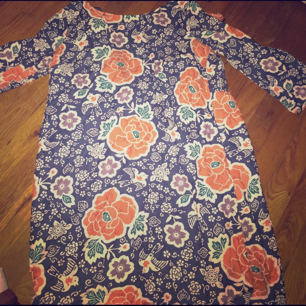 Floral shift dress
