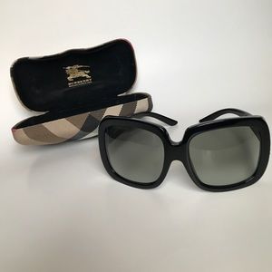 Burberry Sunglasses Black