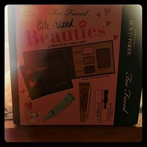 Too Faced Bite-Sized Beauties minis chocolate bar