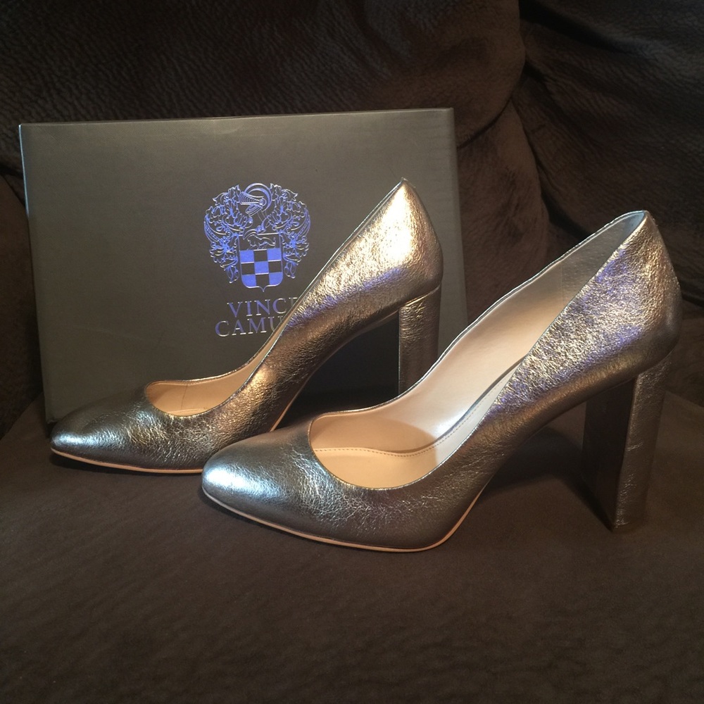 Vince Camuto Champagne block heel