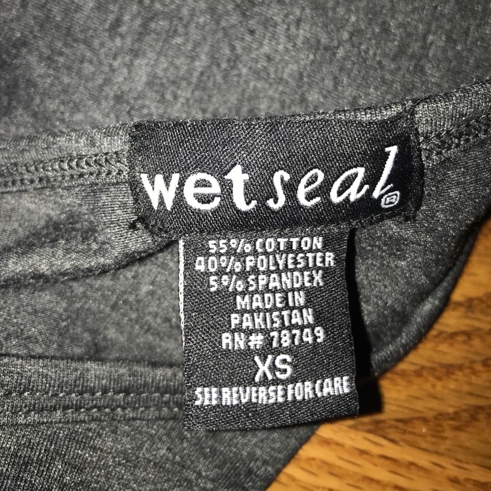 Wet Seal Crop Top - Picture 3 of 3