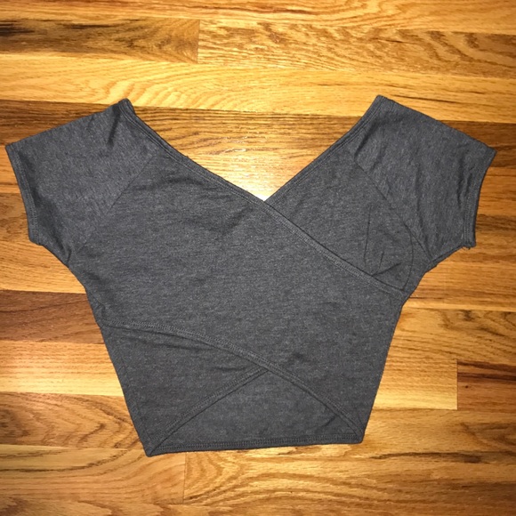 Wet Seal Crop Top - Picture 2 of 3