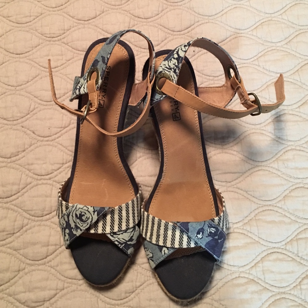 Sperry Navy Wedge Brand New