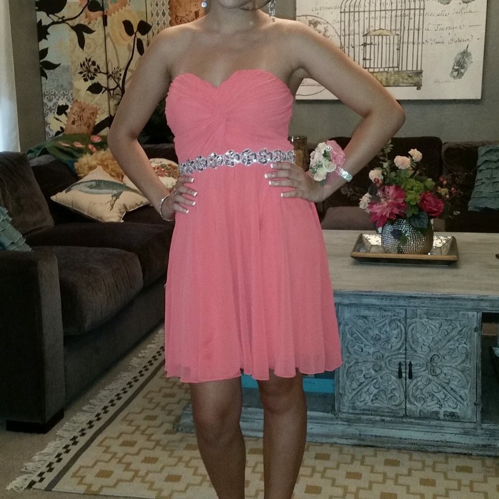 🎉SALE🎉  Coral Strapless Dress