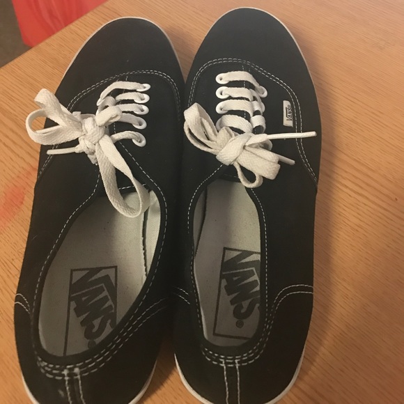 Vans - Picture 2 of 3