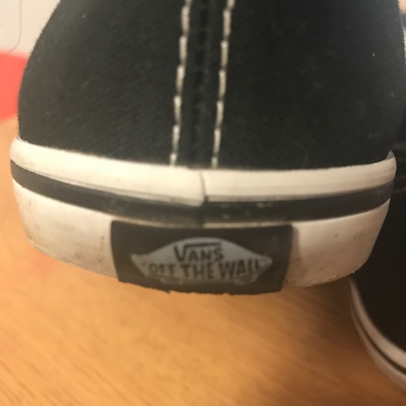 Vans - Picture 3 of 3