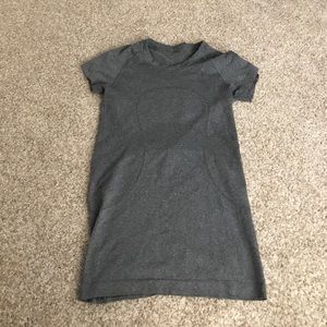 Lululemon top