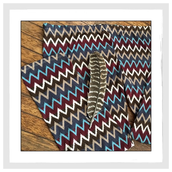 Super-Soft Patterned Leggings - Picture 2 of 2