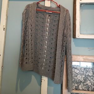 Gray Abercrombie & Fitch sweater