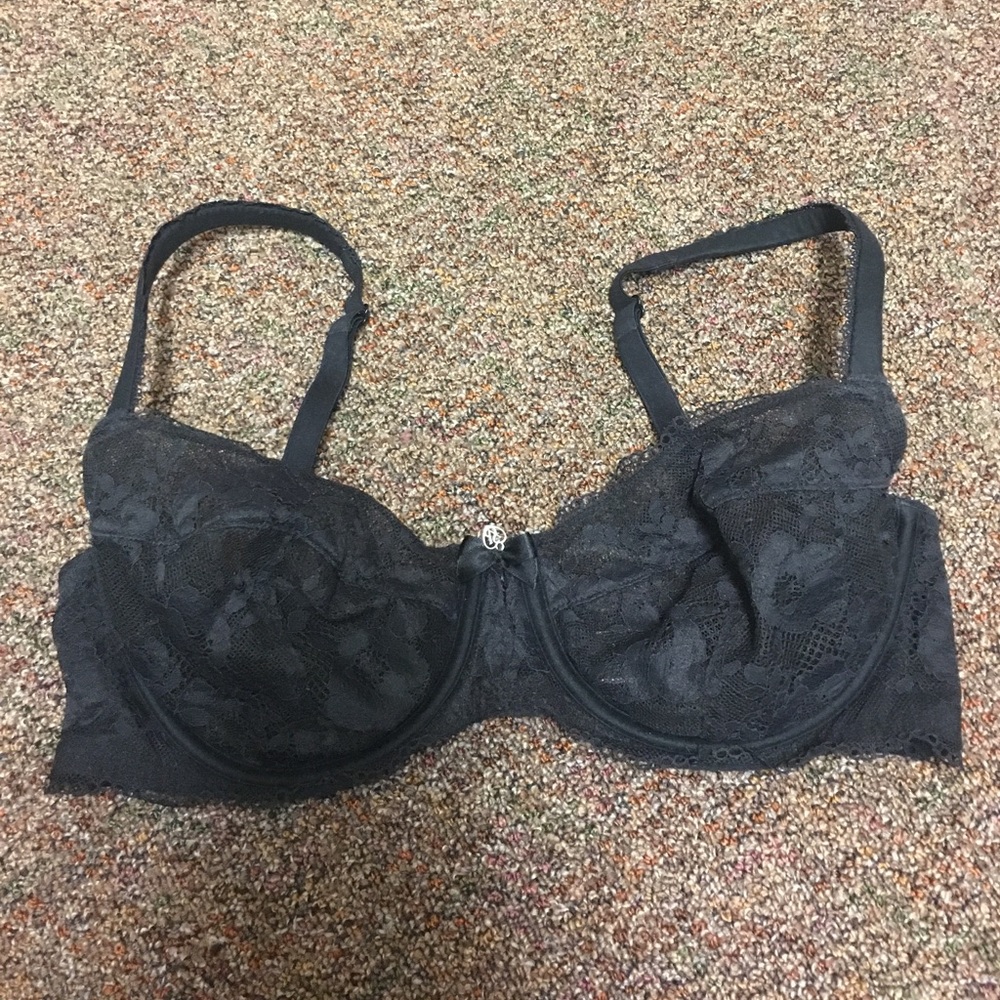Black lace underwire bralette