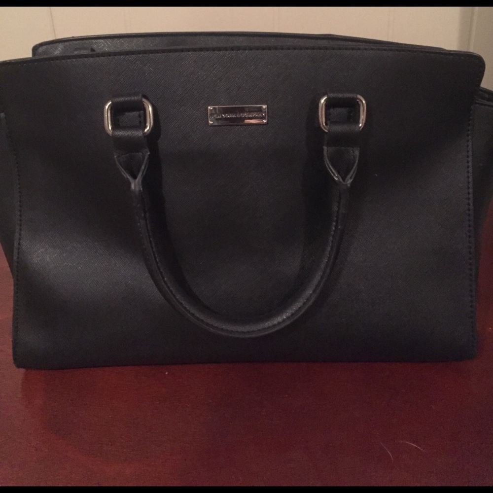 New York and Company black tote