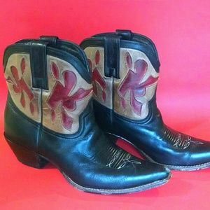 Charlie 1 Horse Lucchese cowboy  boots