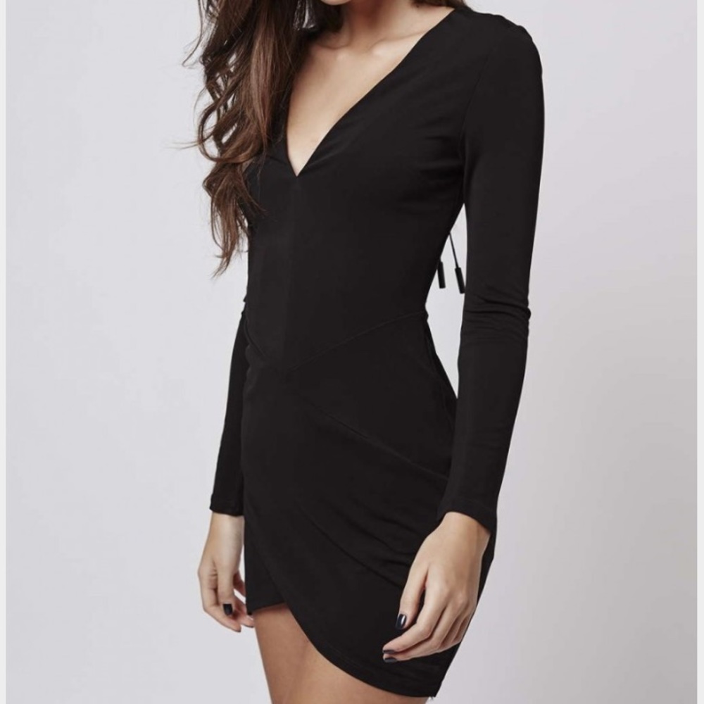 Kendall + Kylie black long sleeve dress