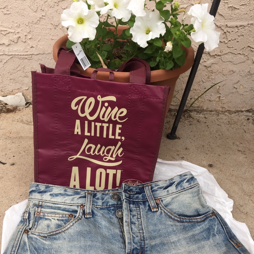 Free people denim shorts. Size 24 - Picture 2 of 4