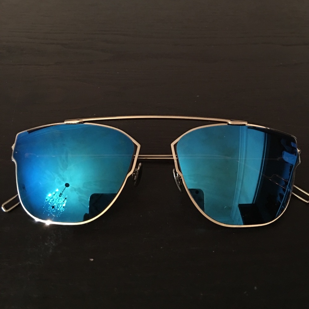 blue mirror sunglasses