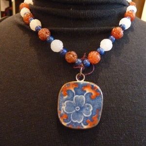 Blue flower stone necklace/ great colors