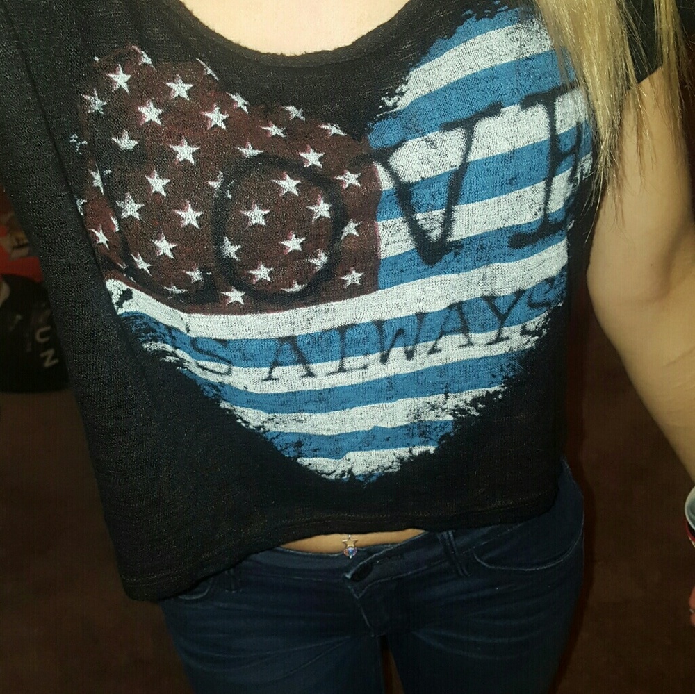 Crop top - Picture 4 of 4