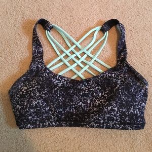 Lululemon size 2 sports bra