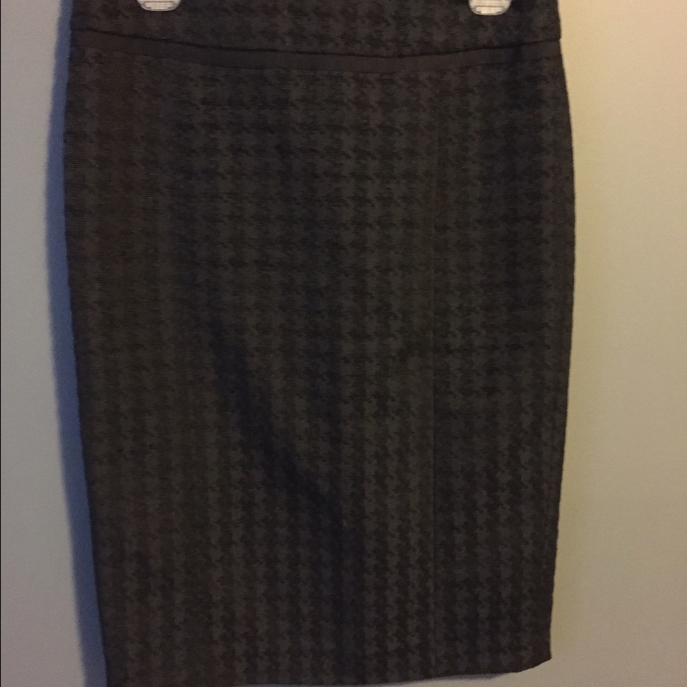 Black high waisted pencil skirt