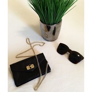 DVF 440 Gallery Bitsy Cross Body Bag