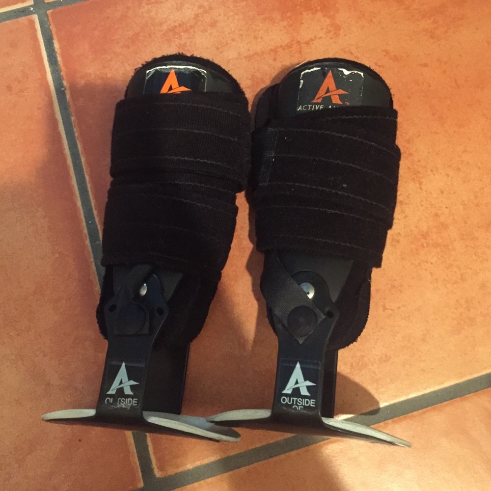 Volleyball ankle braces