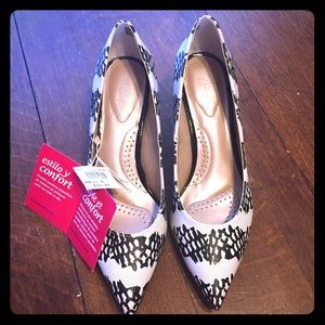 Dexflex Julie Snake Black & White Pumps sz 8