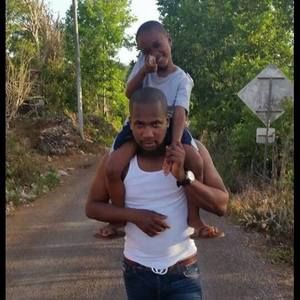 Meet your Posher, Carlus