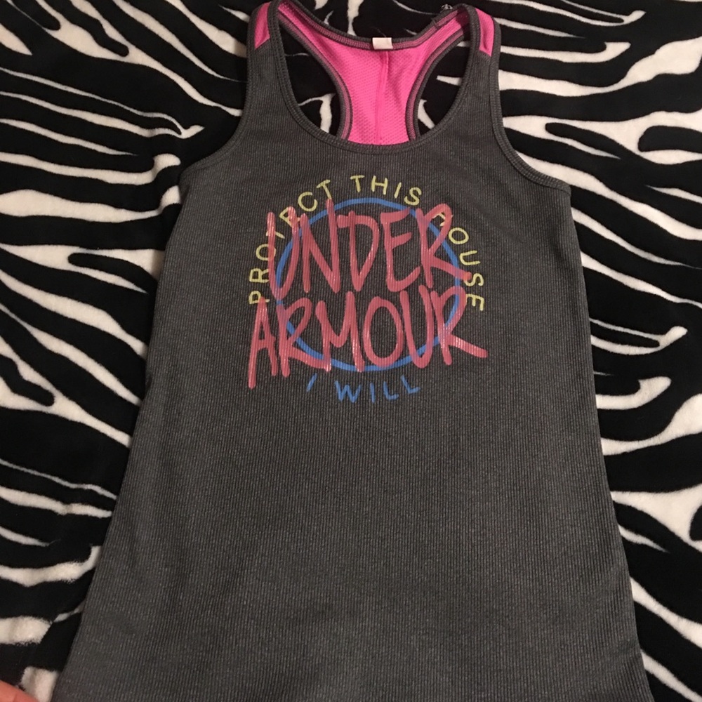 Girls Under Armour top