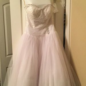 Ballgown with Beaded Bodice 👰