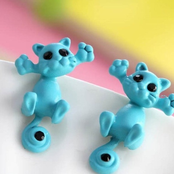 😽Kitty Earrings😽 LAST ONE - Picture 2 of 4