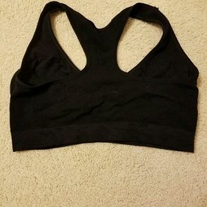 New sports bra, never worn