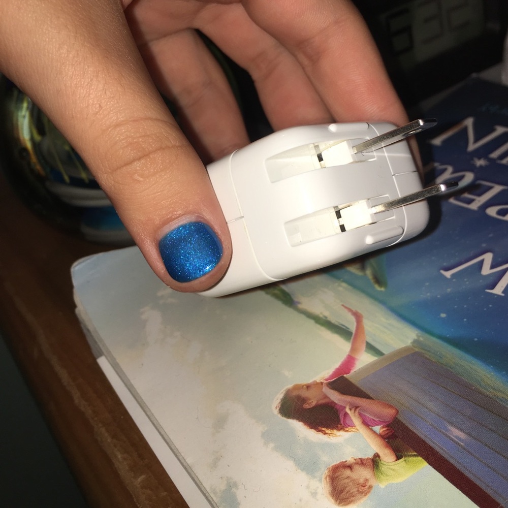 apple power adapter