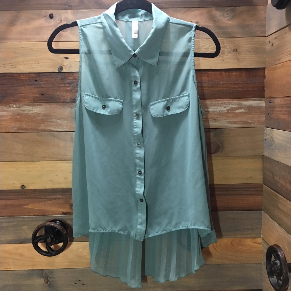 Blue/Green sleeveless Blouse