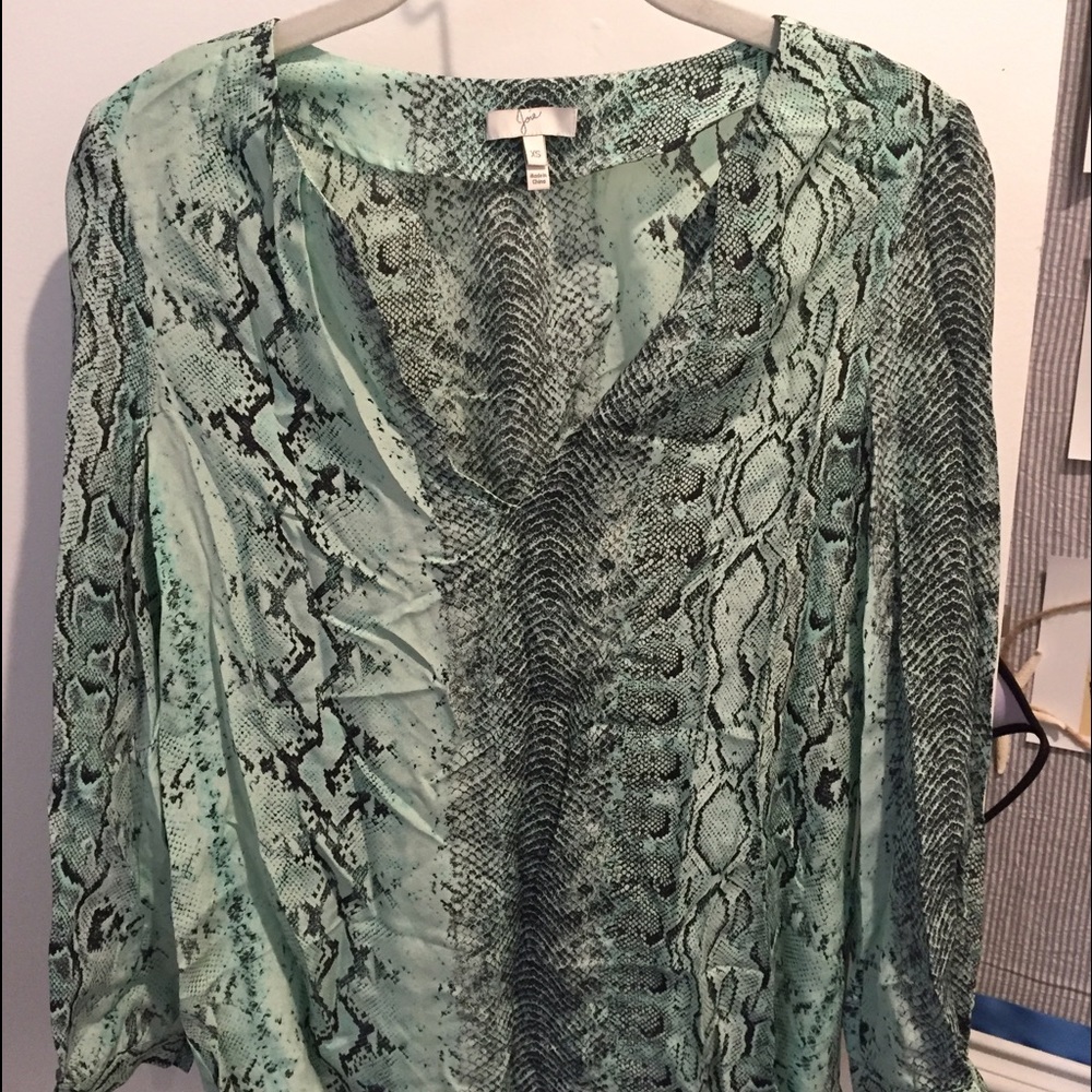 Joie silk top blouse mint snakeskin