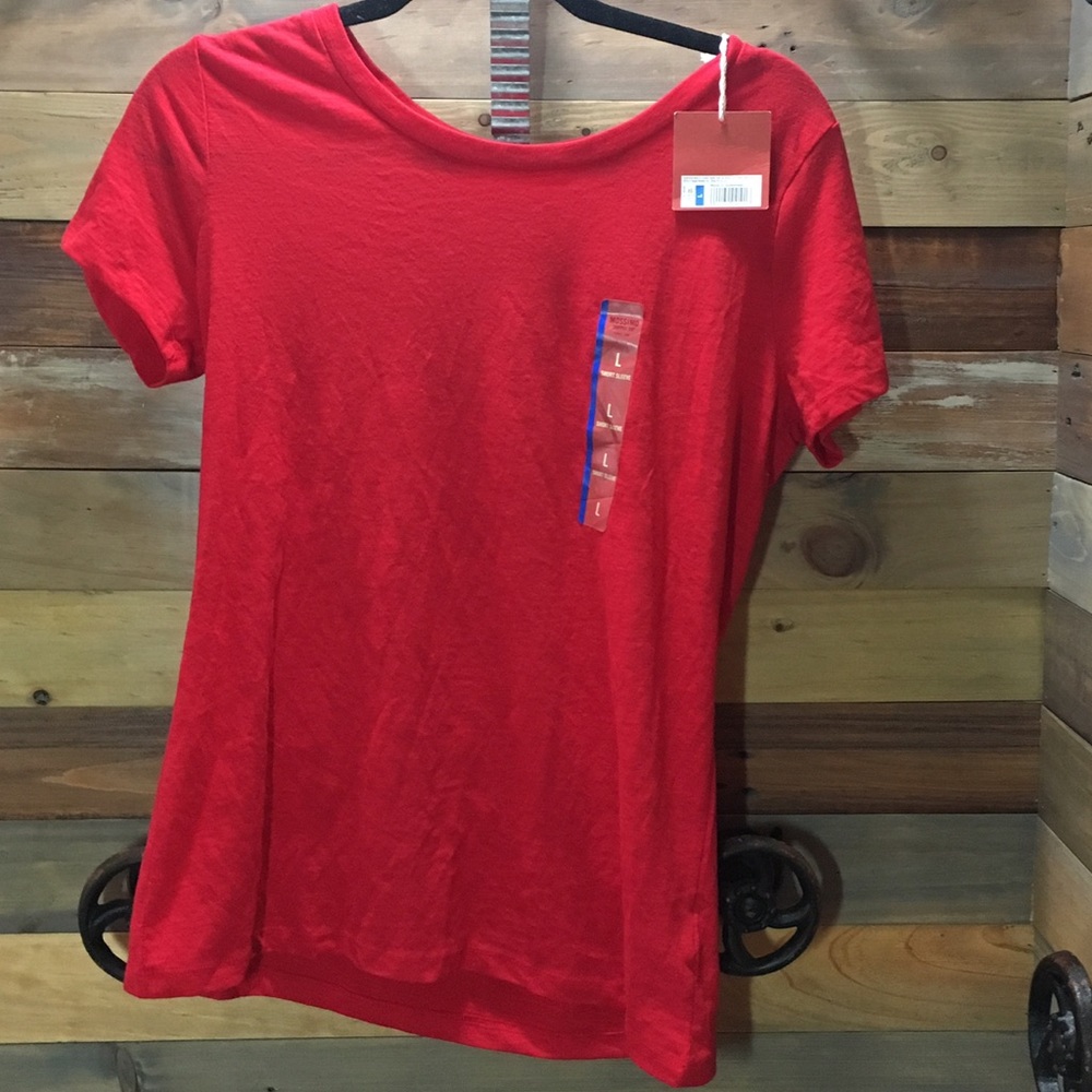 Red cotton T-shirt with tags