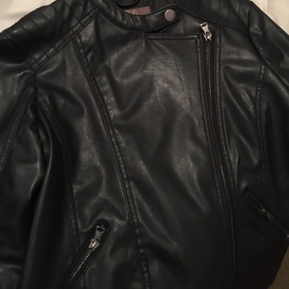 Jacket - Picture 2 of 3