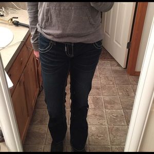 Cute Boot cut Maurice's jeans.