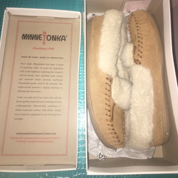 Minnetonka Shoes - Cinnamon Minnetonka Mocassins